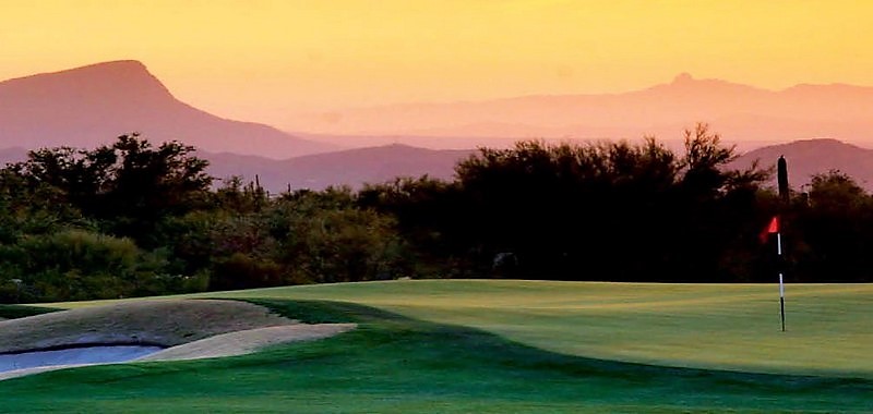 golf course in Marrakech with the Atlas in the background, all-inclusive group golf in Marrakech