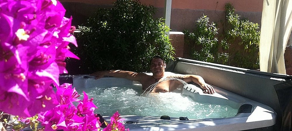 Jacuzzi Rooftop Honeymoon — Flitterwochen Marrakesch